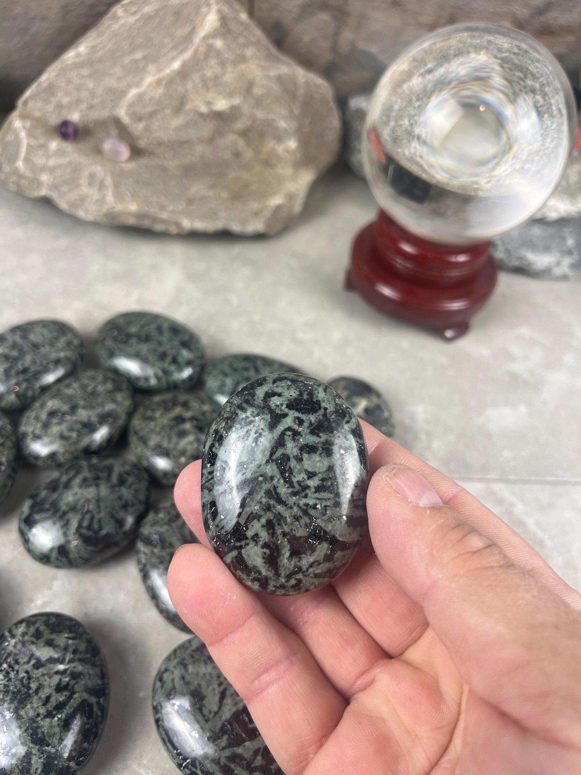Madagascan Kambaba Jasper Chlorite Crocodile Palm Stone: Polished Worry Stone, Meditation Decor