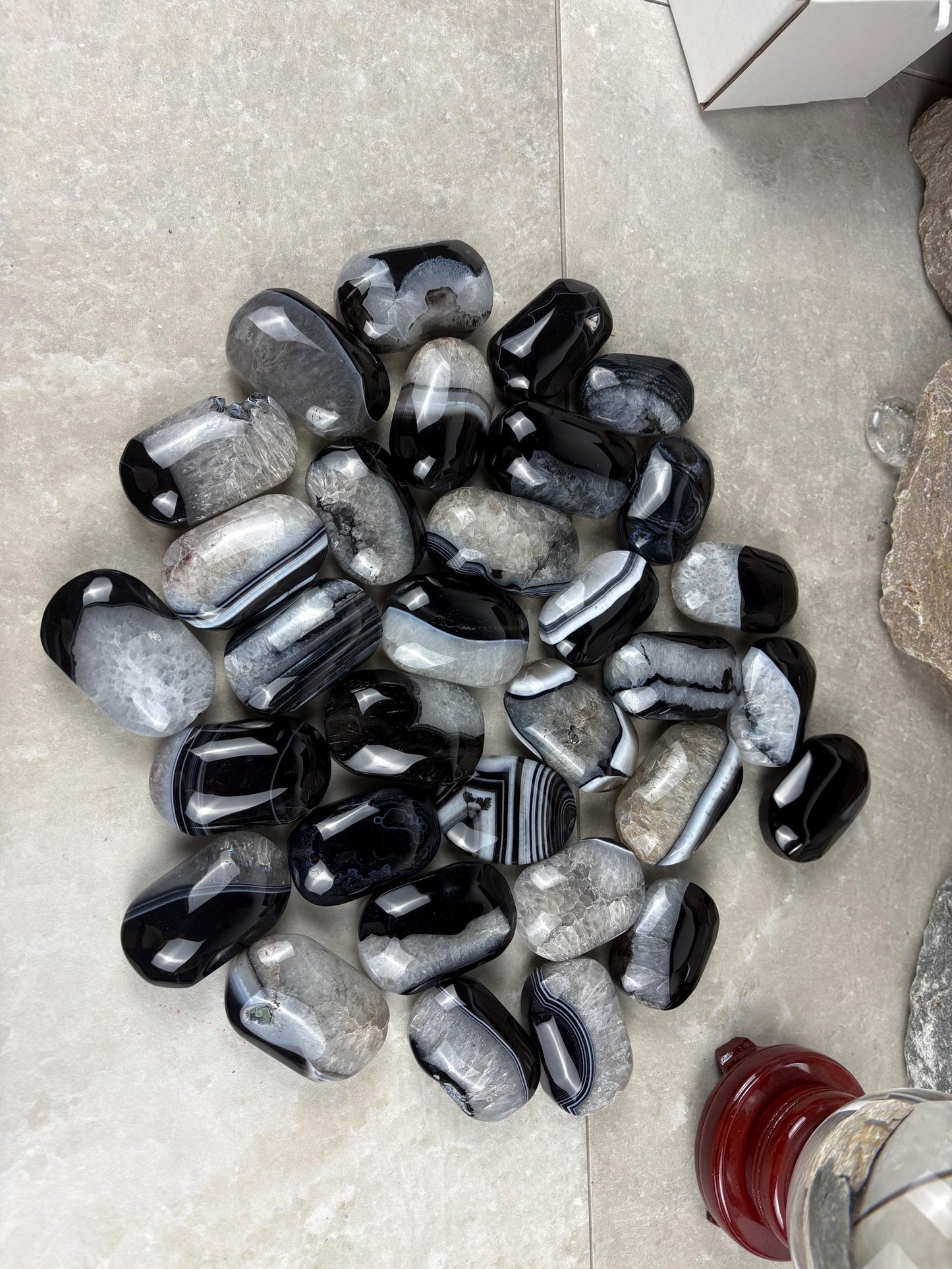 Uruguay Black Sardonyx Natural Crystal Palm Stone Worry Anxiety Distraction Pocket Stone Home Decor Worry Pocket Stress Anxiety Palm Stone
