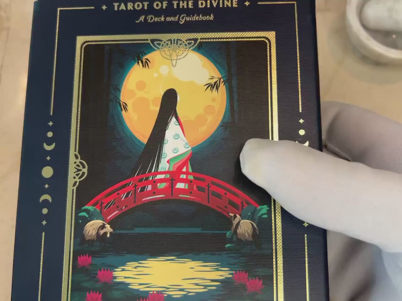 Spirit of the Divine Tarot Deck: Original Artwork by Yoshi Yoshitani