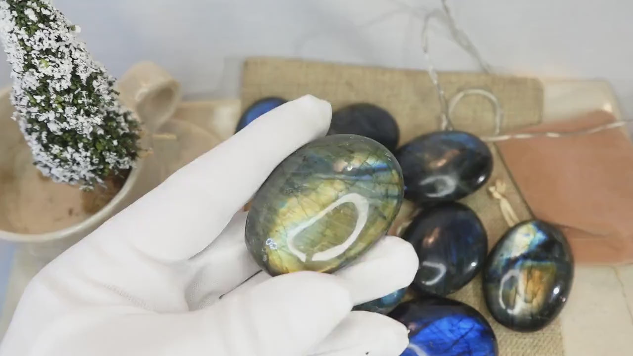 Labradorite Natural Palm Stone Smooth Polished Carved Crystal for Distraction