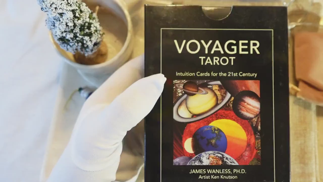 Voyager Tarot Deck: Original Licensed Full-Size with Guidebook