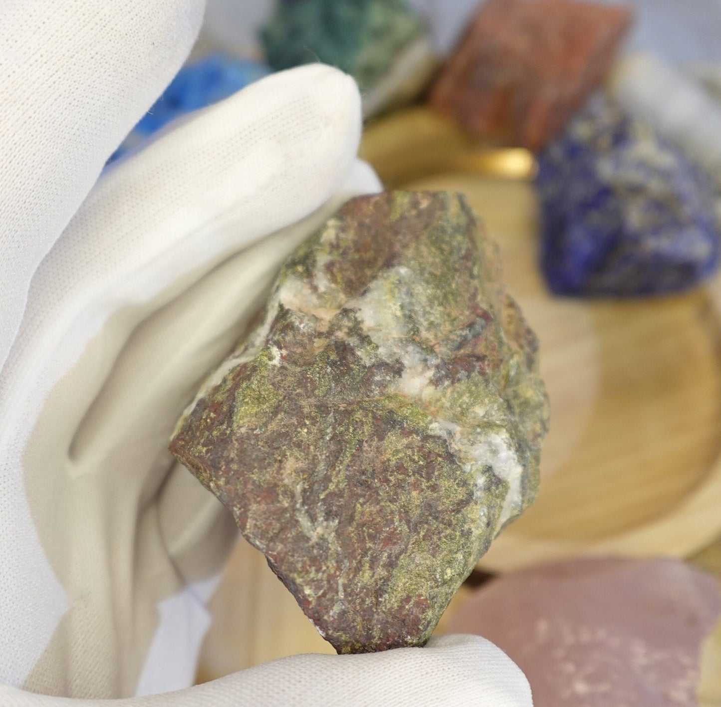 Natural Raw Crystals Untreated for Arts and Crafts home decor raw collection gemstones rocks wholesale minerals School projects and crafting