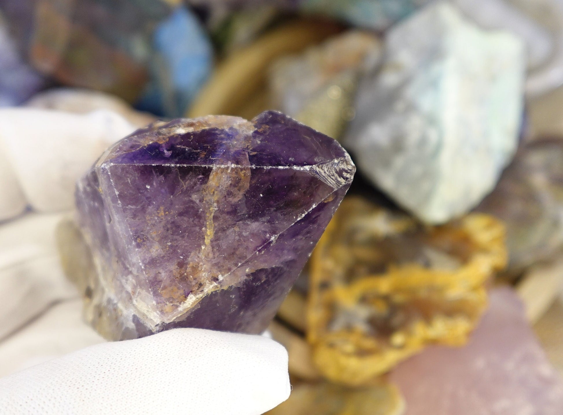 Natural Raw Crystals Untreated for Arts and Crafts home decor raw collection gemstones rocks wholesale minerals School projects and crafting