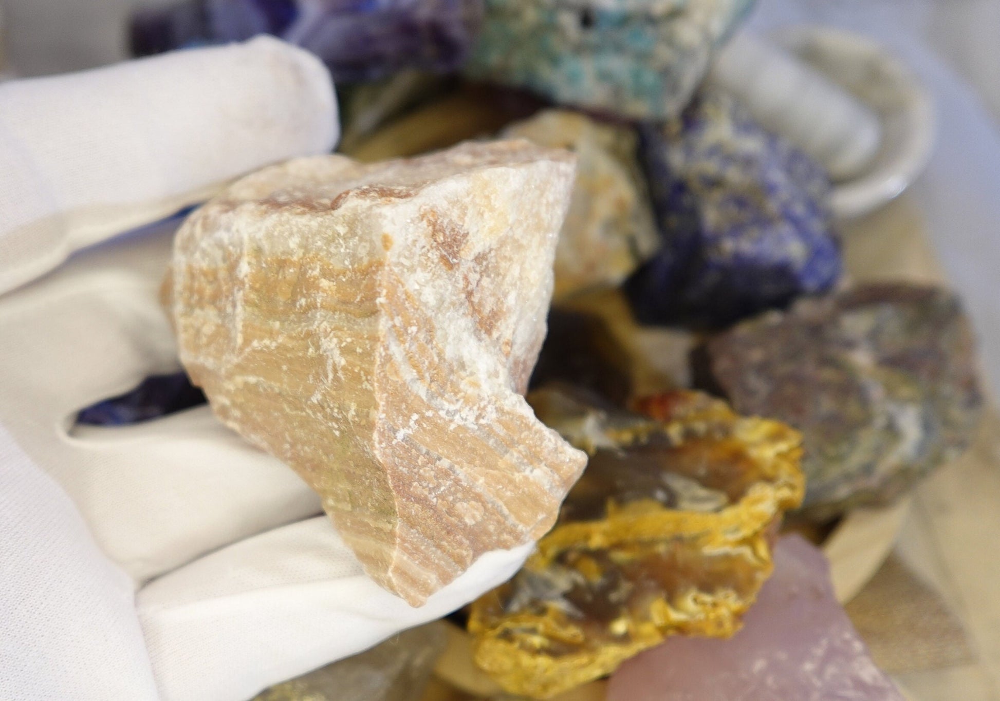 Natural Raw Crystals Untreated for Arts and Crafts home decor raw collection gemstones rocks wholesale minerals School projects and crafting