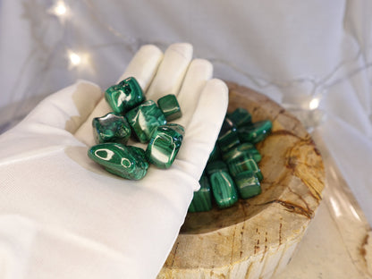 Polished Malachite Palm Stone: Natural Crystal Cube for Anxiety Relief Home Decor Worry Pocket Stress Anxiety Palm Stone
