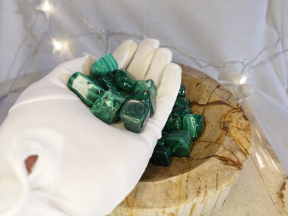 Polished Malachite Palm Stone: Natural Crystal Cube for Anxiety Relief Home Decor Worry Pocket Stress Anxiety Palm Stone
