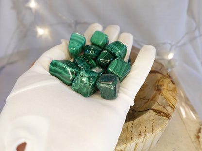 Polished Malachite Palm Stone: Natural Crystal Cube for Anxiety Relief Home Decor Worry Pocket Stress Anxiety Palm Stone