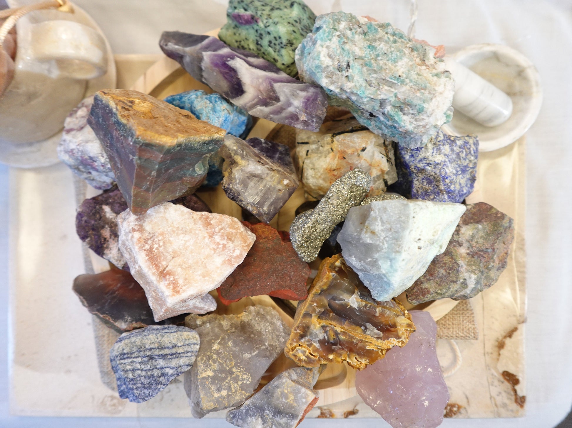 Natural Raw Crystals Untreated for Arts and Crafts home decor raw collection gemstones rocks wholesale minerals School projects and crafting