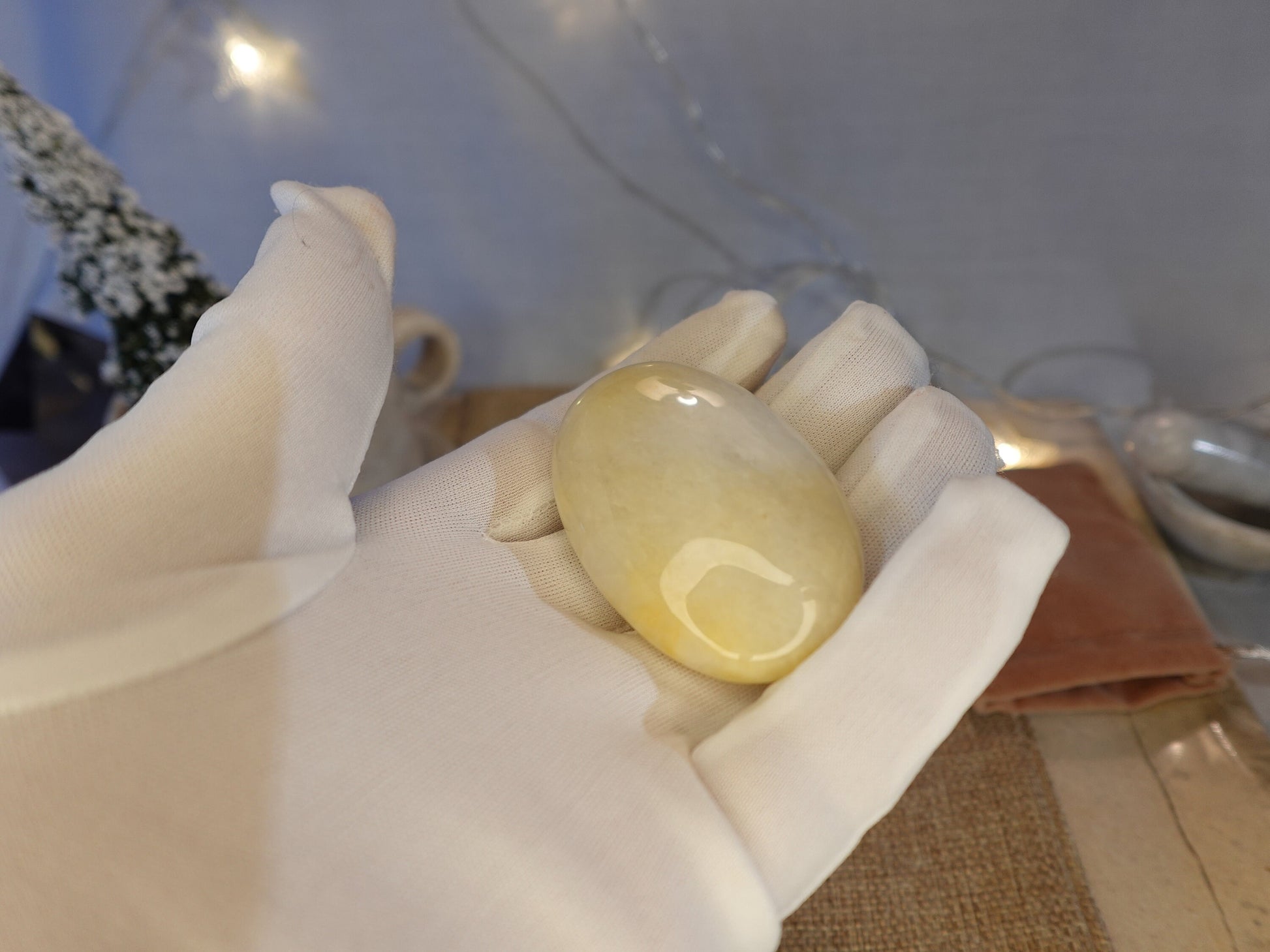 Lemon Quartz Natural Palm Stone Smooth Polished Carved Crystal for Distraction Birthday Christmas Xmas Gift