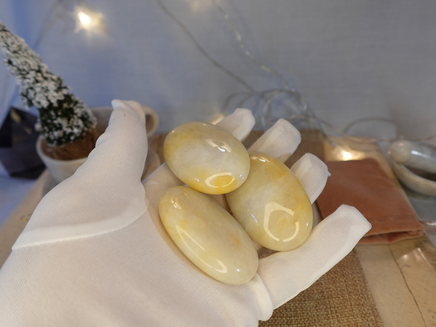 Lemon Quartz Natural Palm Stone Smooth Polished Carved Crystal for Distraction Birthday Christmas Xmas Gift
