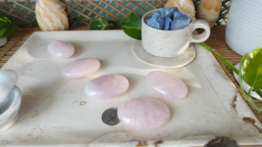 Rose Quartz Palm Stone Smooth Polished Carved Crystal for Distraction Holiday Home Decor Christmas Xmas Gift