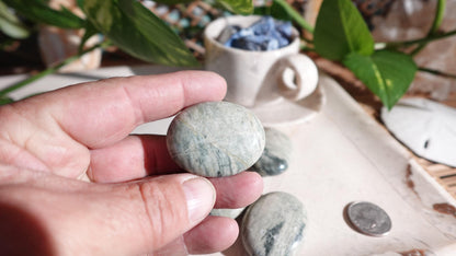 Olive Nephrite Jade Palm Natural Crystal Polished Worry Stone Home Decor Anxiety Pocket Distraction Meditation Gift Birthday Christmas