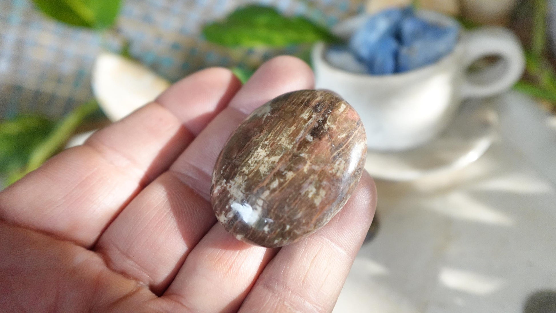 Rhodonite Natural Medium Palm Stone Medium Smooth Polished Carved Crystal for Distraction Anxiety Christmas Home Decor Birthday Gift Anxiety