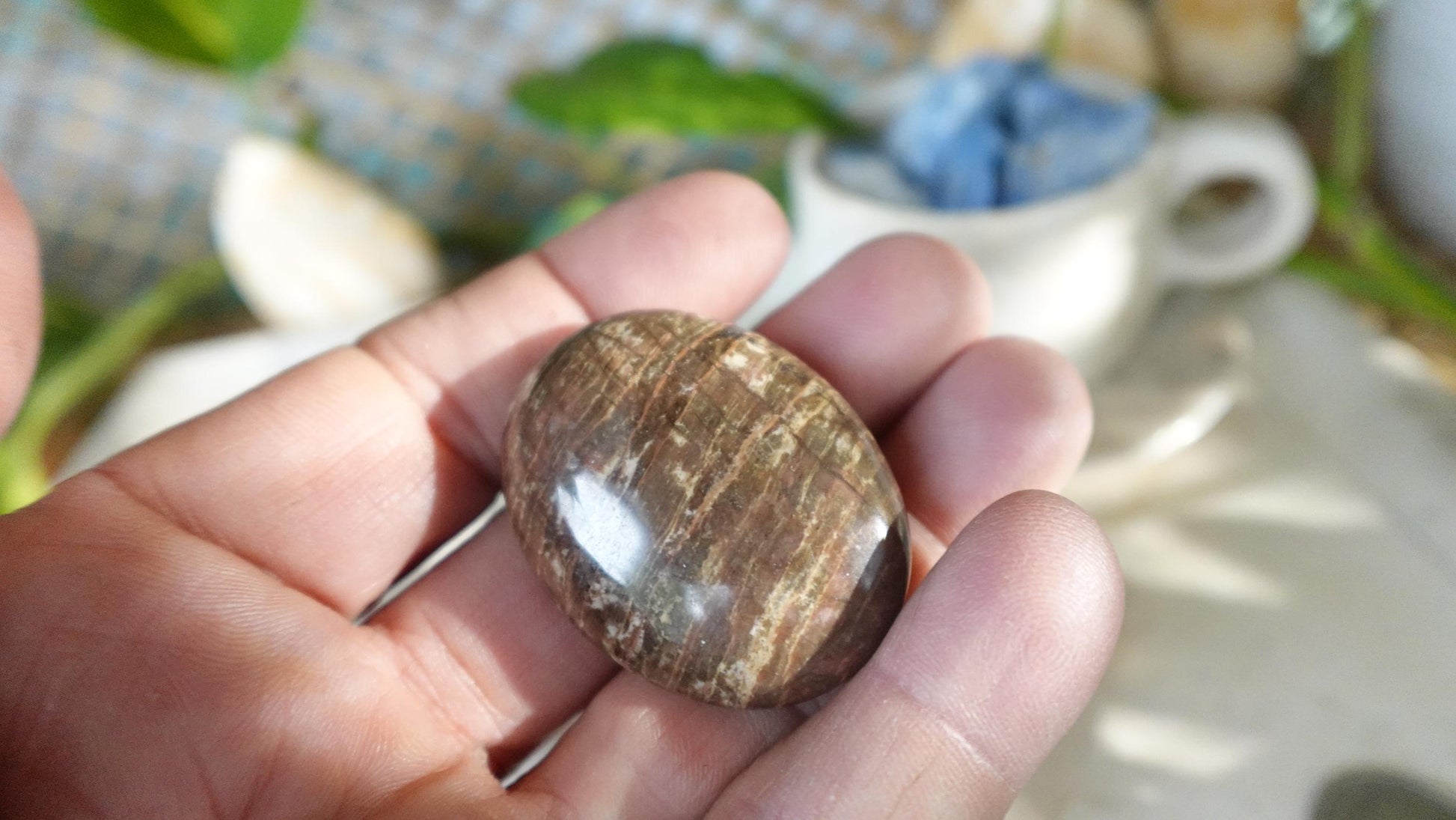 Rhodonite Natural Medium Palm Stone Medium Smooth Polished Carved Crystal for Distraction Anxiety Christmas Home Decor Birthday Gift Anxiety