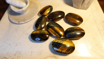 Blue Tiger Eye Palm Stone: Polished Worry Stone, Anxiety Relief Home Decor Worry Pocket Stress Anxiety Palm Stone