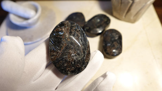 Rare Swedish Arfvedsonite Palm Stones Arts Home Decor Wholesale minerals Project Christmas Xmas Decor Crafting Worry Polished Pocket Anxiety