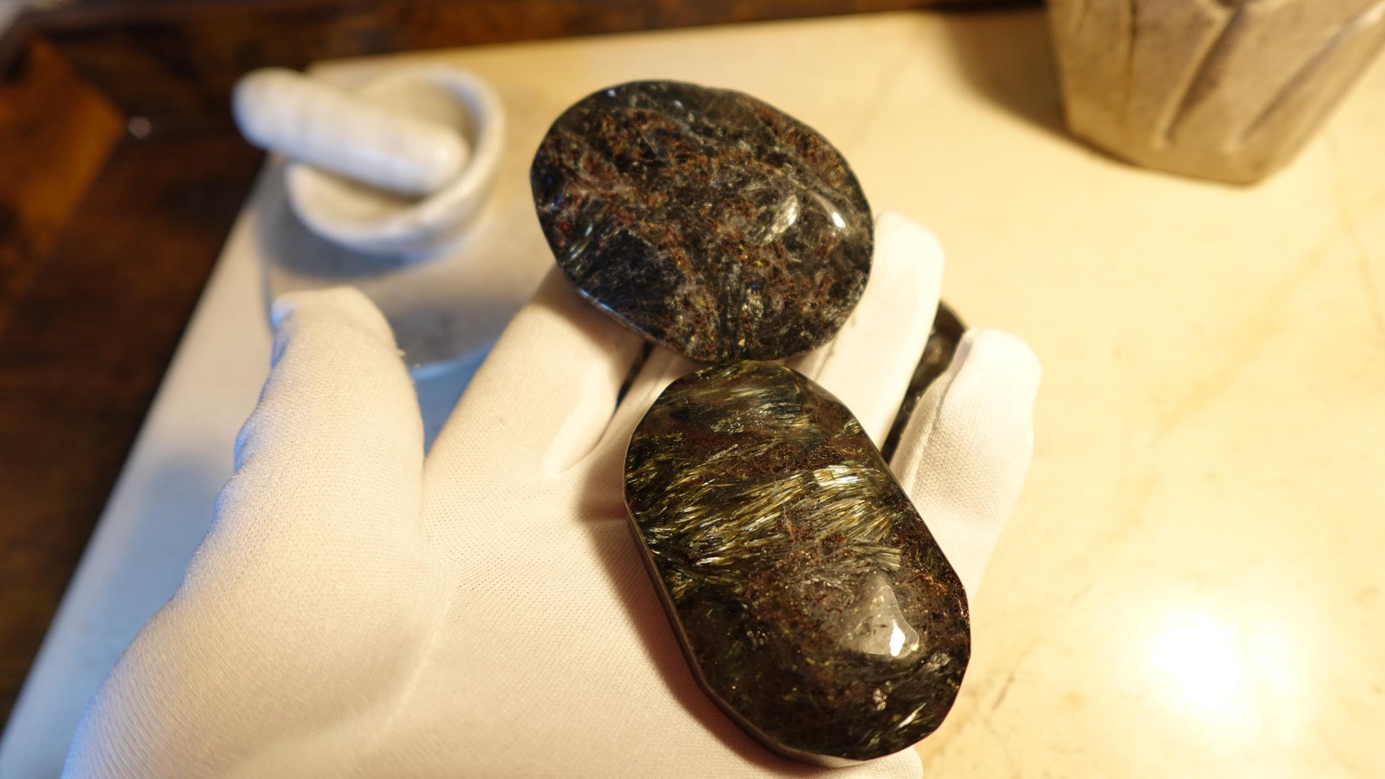 Rare Swedish Arfvedsonite Palm Stones Arts Home Decor Wholesale minerals Project Christmas Xmas Decor Crafting Worry Polished Pocket Anxiety