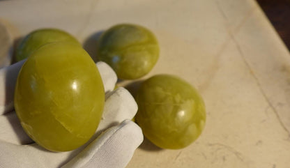 Olive Jade Palm Stone Natural Crystal Polished Worry Stone Home Decor Anxiety Pocket Distraction Meditation Gift Birthday Christmas