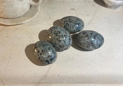 Kiwi Jasper Palm Stone Natural Crystal Polished Worry Stone Home Decor Anxiety Pocket Distraction Meditation Gift Birthday Christmas