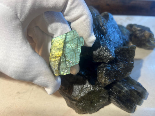 Raw Labradorite Crystals Madagascar Natural Crystal Polished Worry Stone Home Decor Anxiety Pocket Distraction Meditation Gift Christmas