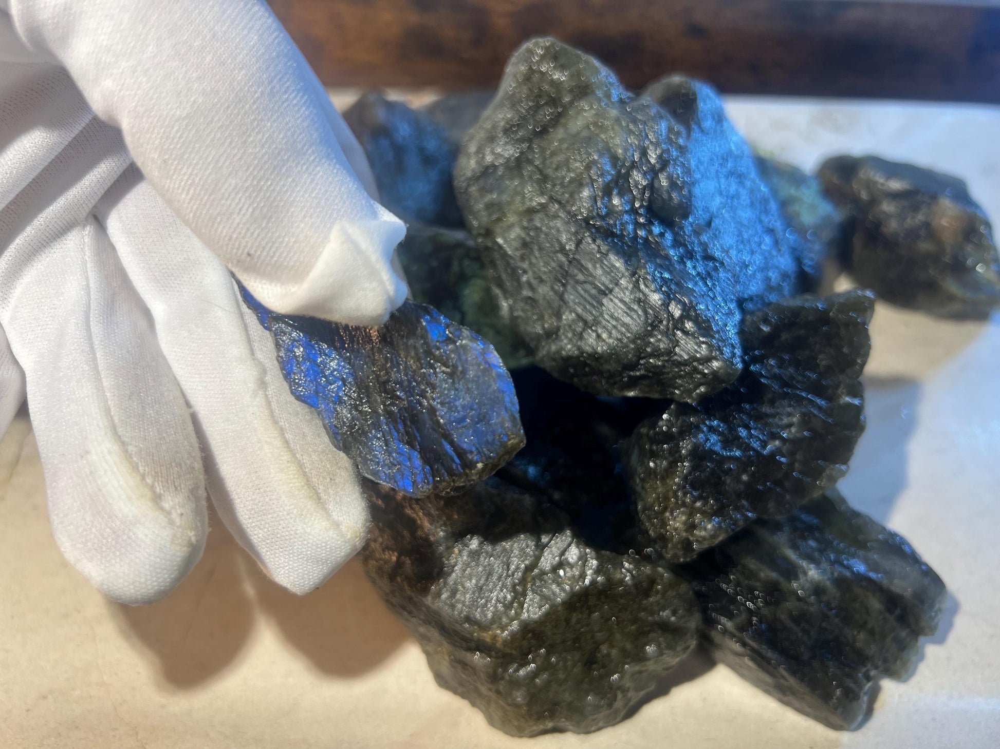 Raw Labradorite Crystals Madagascar Natural Crystal Polished Worry Stone Home Decor Anxiety Pocket Distraction Meditation Gift Christmas