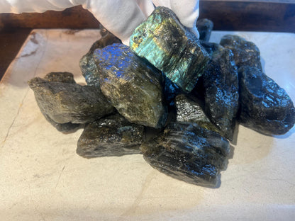 Raw Labradorite Crystals Madagascar Natural Crystal Polished Worry Stone Home Decor Anxiety Pocket Distraction Meditation Gift Christmas