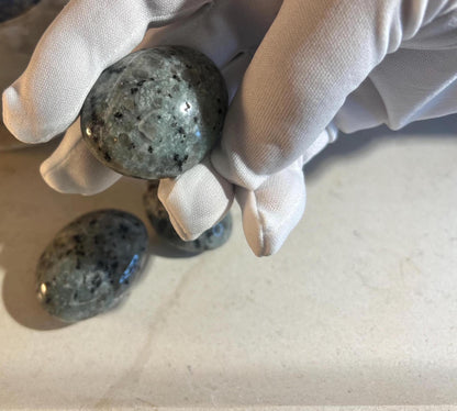 Kiwi Jasper Palm Stone Natural Crystal Polished Worry Stone Home Decor Anxiety Pocket Distraction Meditation Gift Birthday Christmas