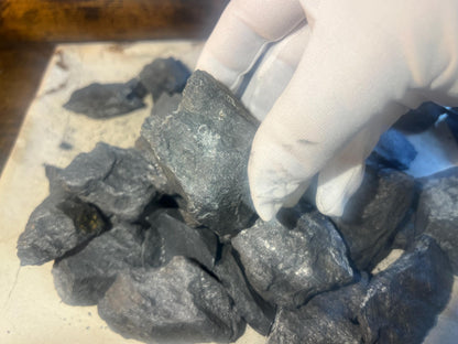 Raw Shungite Crystals: Untreated Carbon Stones for Home Decor