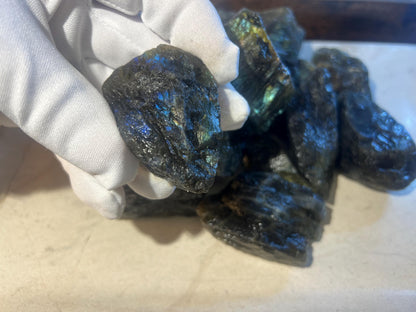 Raw Labradorite Crystals Madagascar Natural Crystal Polished Worry Stone Home Decor Anxiety Pocket Distraction Meditation Gift Christmas