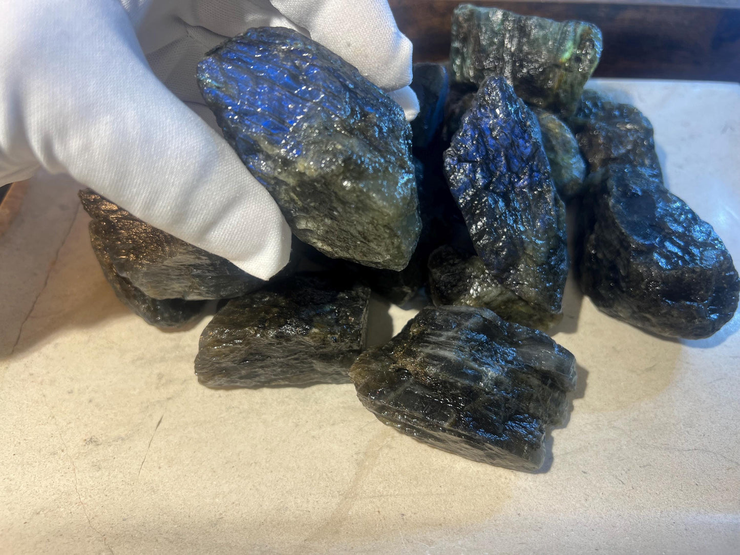 Raw Labradorite Crystals Madagascar Natural Crystal Polished Worry Stone Home Decor Anxiety Pocket Distraction Meditation Gift Christmas