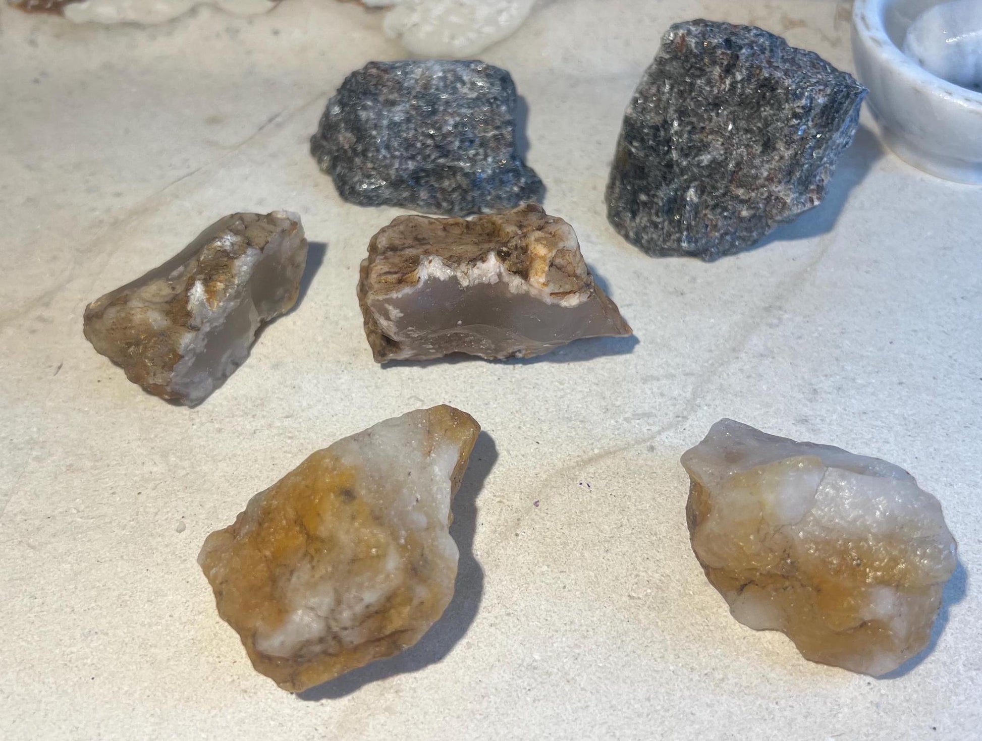 Self-Discovery and Resilience Power Pack Nuummite, Golden Healer Quartz and Flower Agate Personal Focus Home Decor Meditation Birthday Xmas