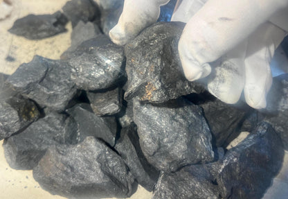 Raw Shungite Crystals: Untreated Carbon Stones for Home Decor