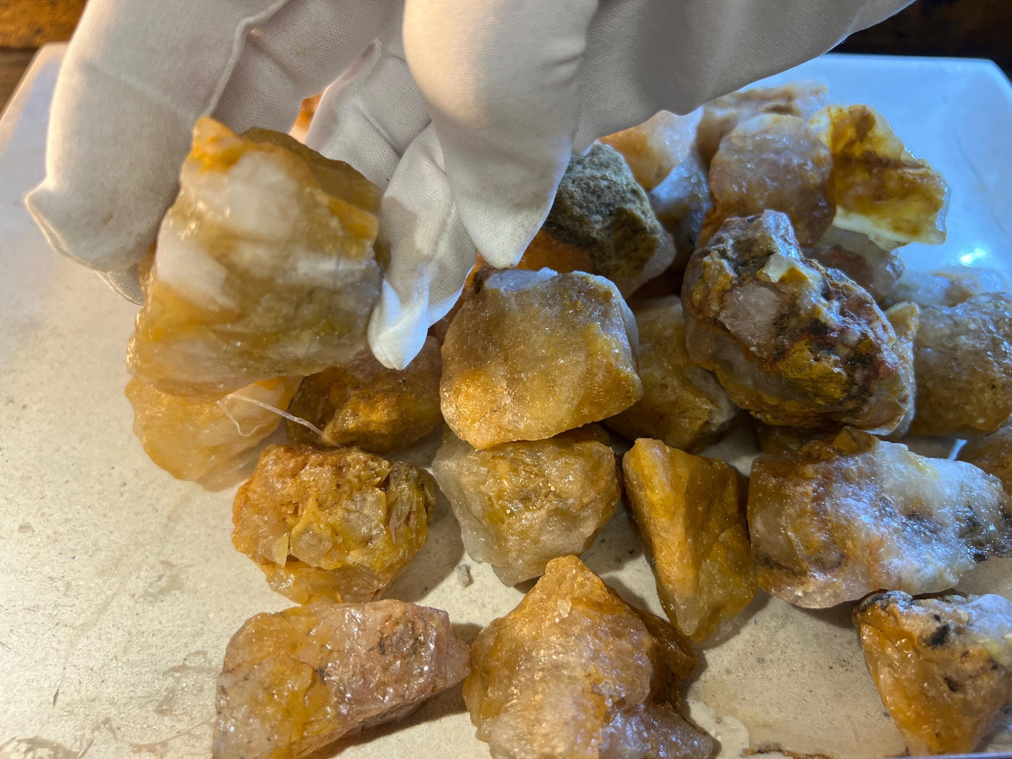 Raw Golden Healer Crystals Untreated Anxiety Home Decor Wholesale minerals School Christmas Xmas Home Decor Craft Meditation Gift Birthday