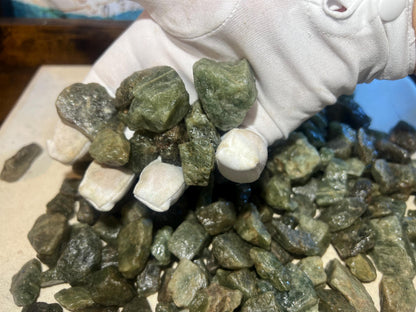 Raw Green Aventurine Crystals: Untreated Healing Stones