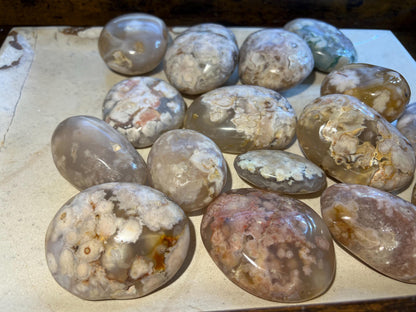 Flower Agate Palm Stone: Polished Worry Stone, Meditation Crystal Home Decor Worry Pocket Stress Anxiety Palm Stone