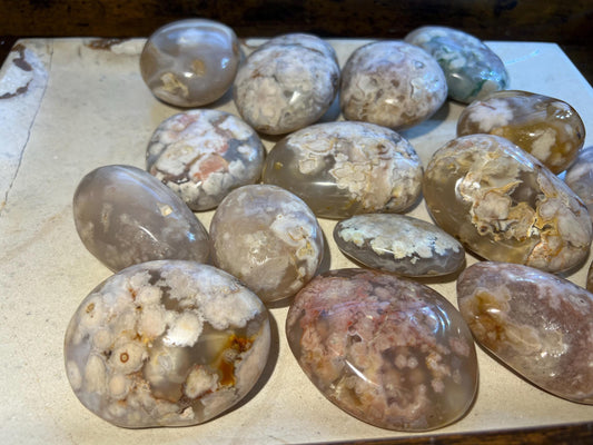 Flower Agate Palm Stone: Polished Worry Stone, Meditation Crystal Home Decor Worry Pocket Stress Anxiety Palm Stone
