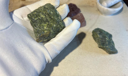 Raw Crystal Power Pack: Strawberry Quartz, Labradorite, Green Jade