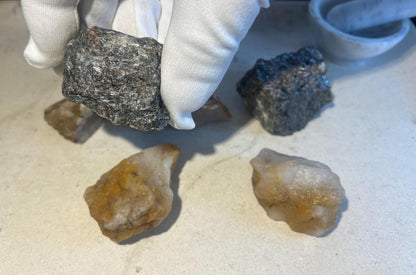 Self-Discovery and Resilience Power Pack Nuummite, Golden Healer Quartz and Flower Agate Personal Focus Home Decor Meditation Birthday Xmas