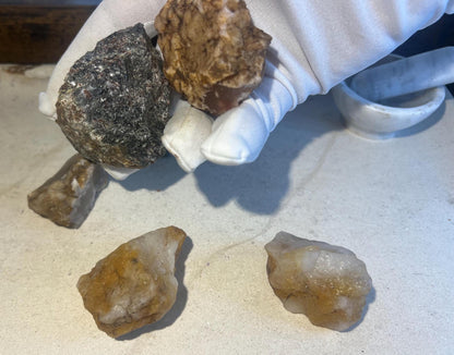 Self-Discovery and Resilience Power Pack Nuummite, Golden Healer Quartz and Flower Agate Personal Focus Home Decor Meditation Birthday Xmas