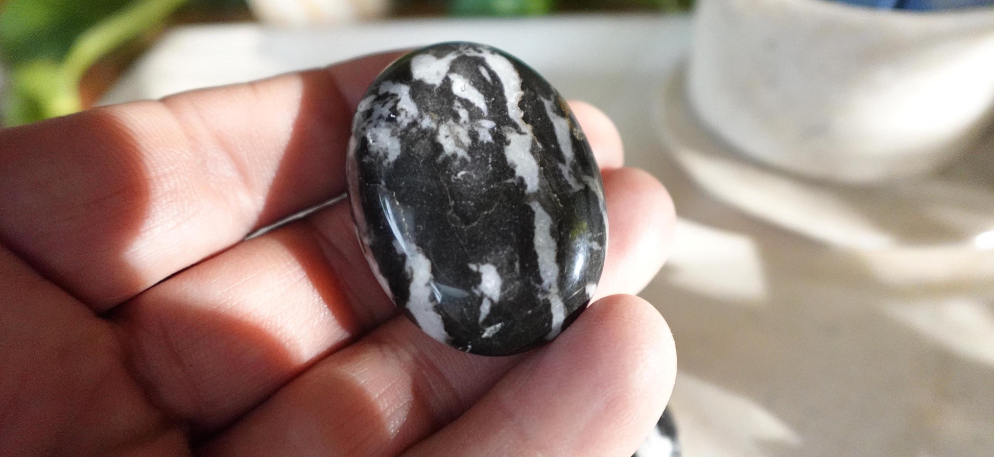 Zebra Rock Natural Medium Palm Stone Smooth Polished Carved Crystal for Distraction Christmas Holiday Decor Birthday Gift Anxiety Worry