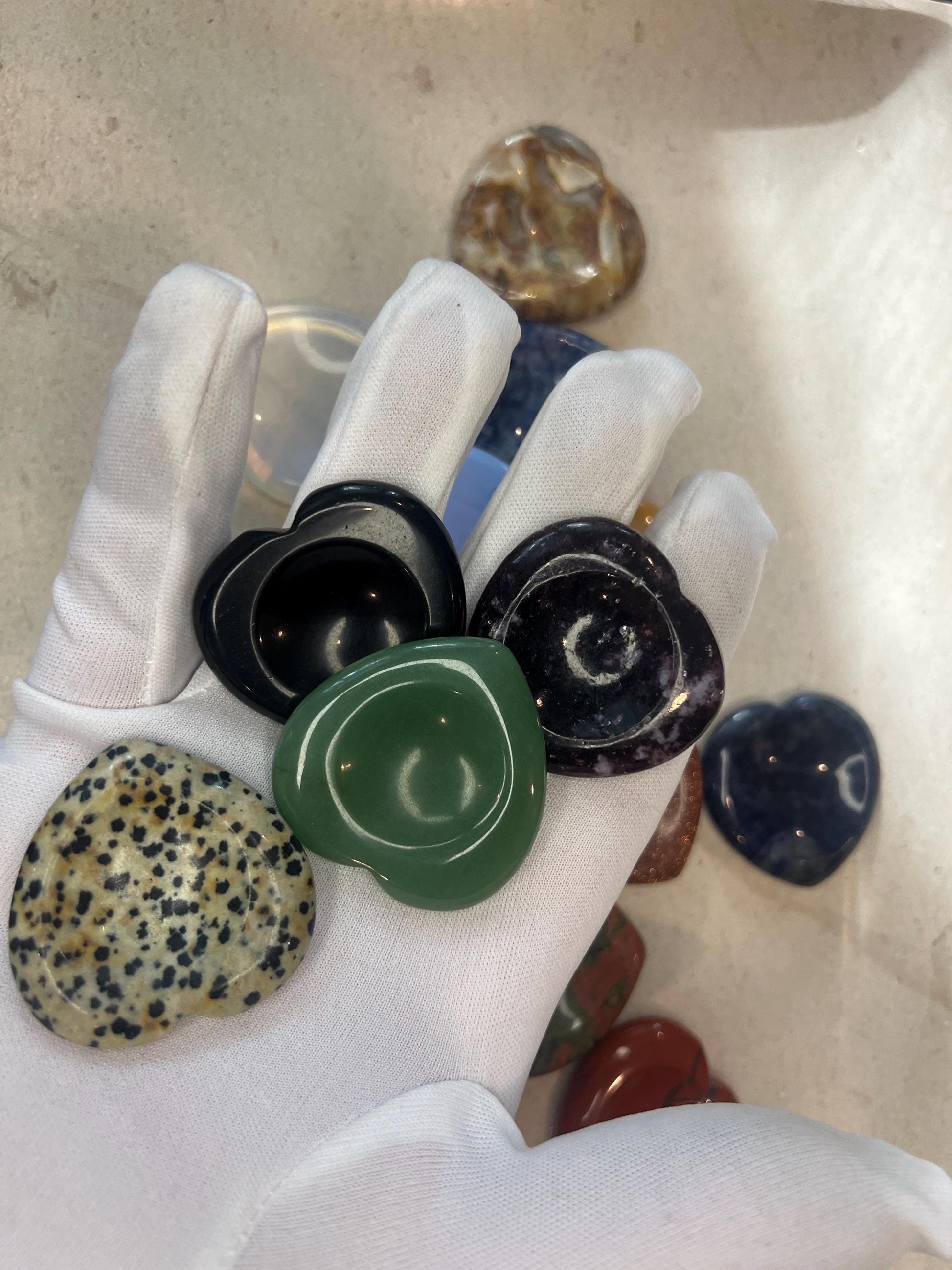 Heart Worry Stones Assorted Gemstones Worry Polished Gem-stone Thumb Pocket Palm Stone Worry Chakra Gemstone Stress Relief Fidget Smooth