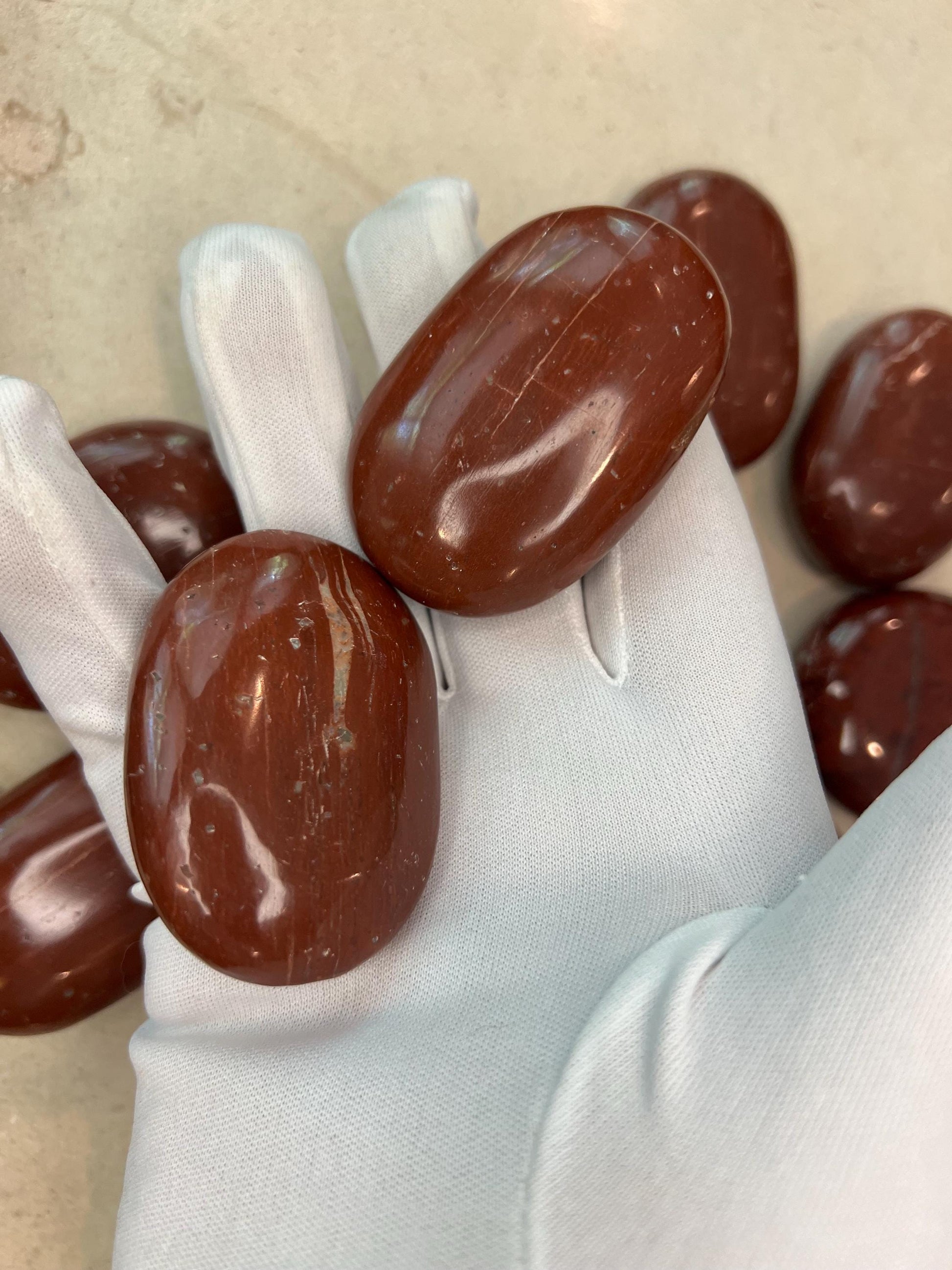 Indian Red Jasper Natural Palm Stone Smooth Polished Carved Crystal for Distraction Home Decor Christmas Xmas Meditation