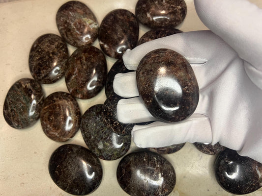 Indian Hessonite Garnet Palm Stone: Meditation Crystal Decor Home Decor Worry Pocket Stress Anxiety Palm Stone