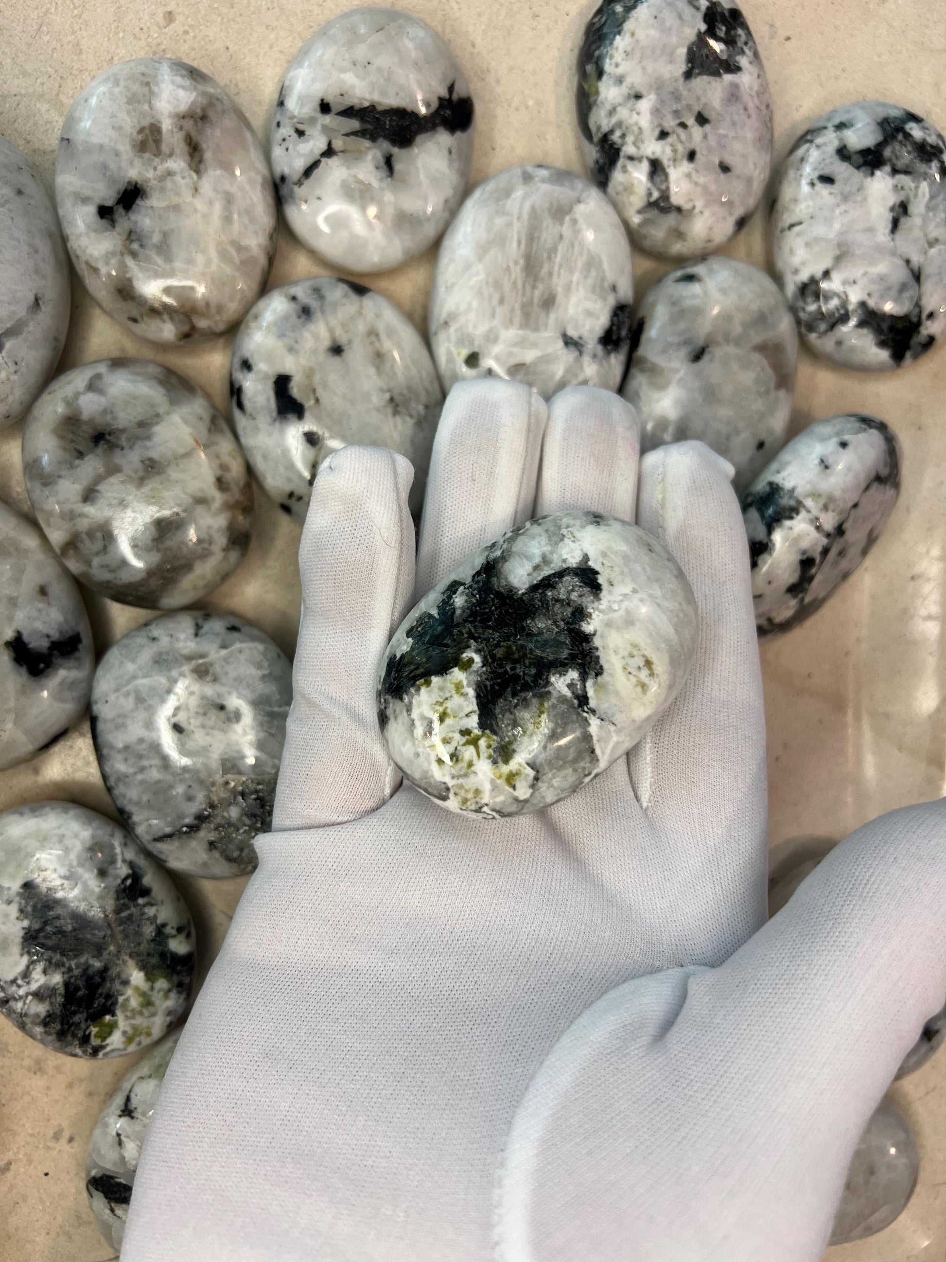 Indian White Moonstone Palm Stone Smooth Polished Carved Crystal for Distraction from Anxiety or Worry Home Decor Holiday Xmas Home Decor