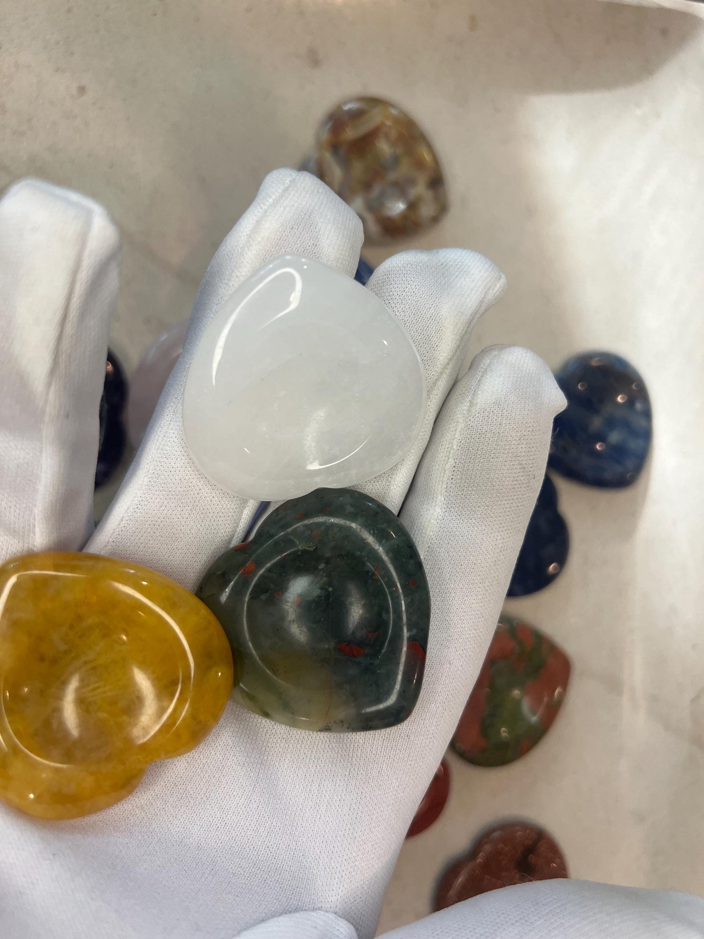 Heart Worry Stones Assorted Gemstones Worry Polished Gem-stone Thumb Pocket Palm Stone Worry Chakra Gemstone Stress Relief Fidget Smooth