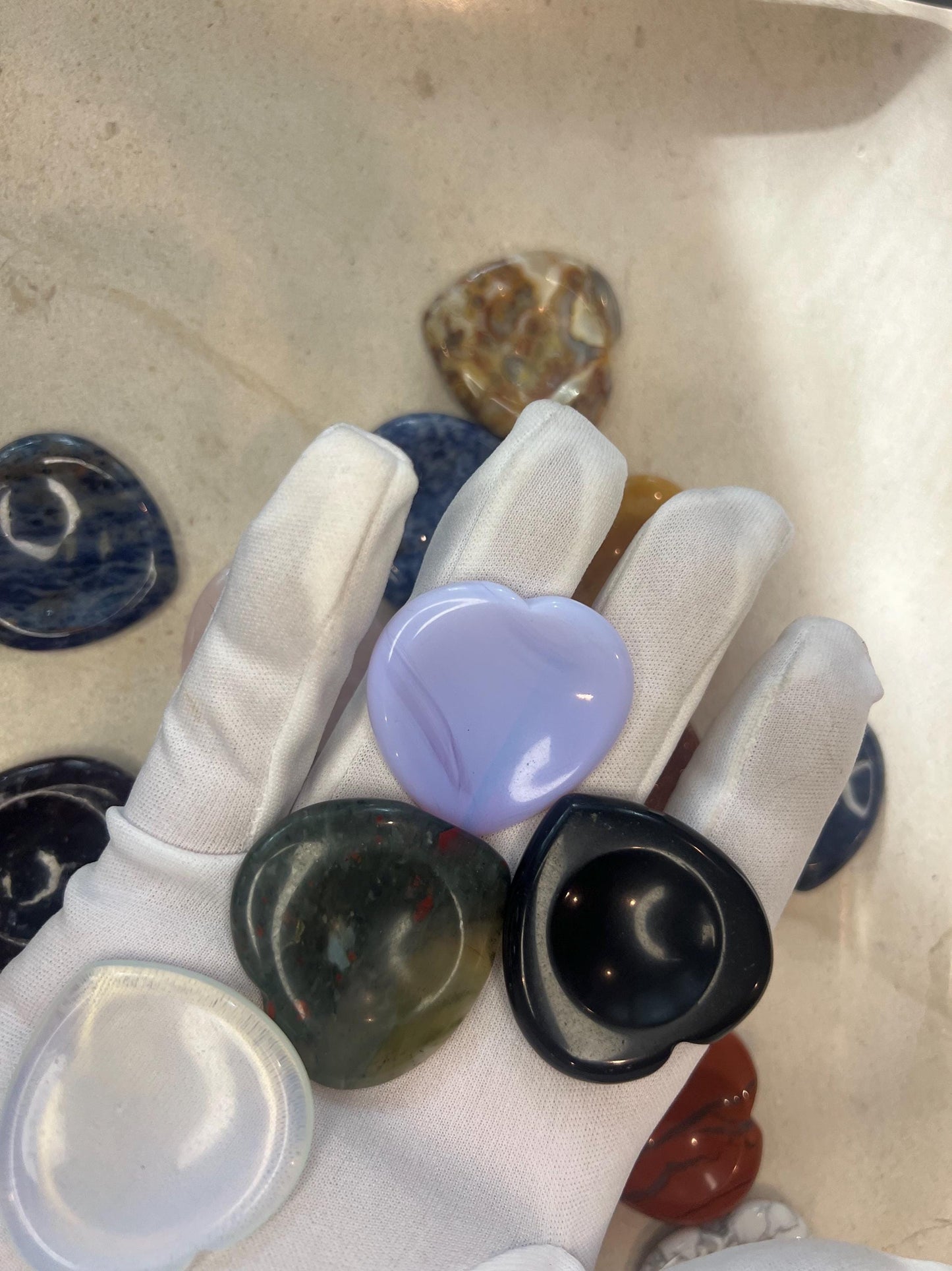 Heart Worry Stones Assorted Gemstones Worry Polished Gem-stone Thumb Pocket Palm Stone Worry Chakra Gemstone Stress Relief Fidget Smooth