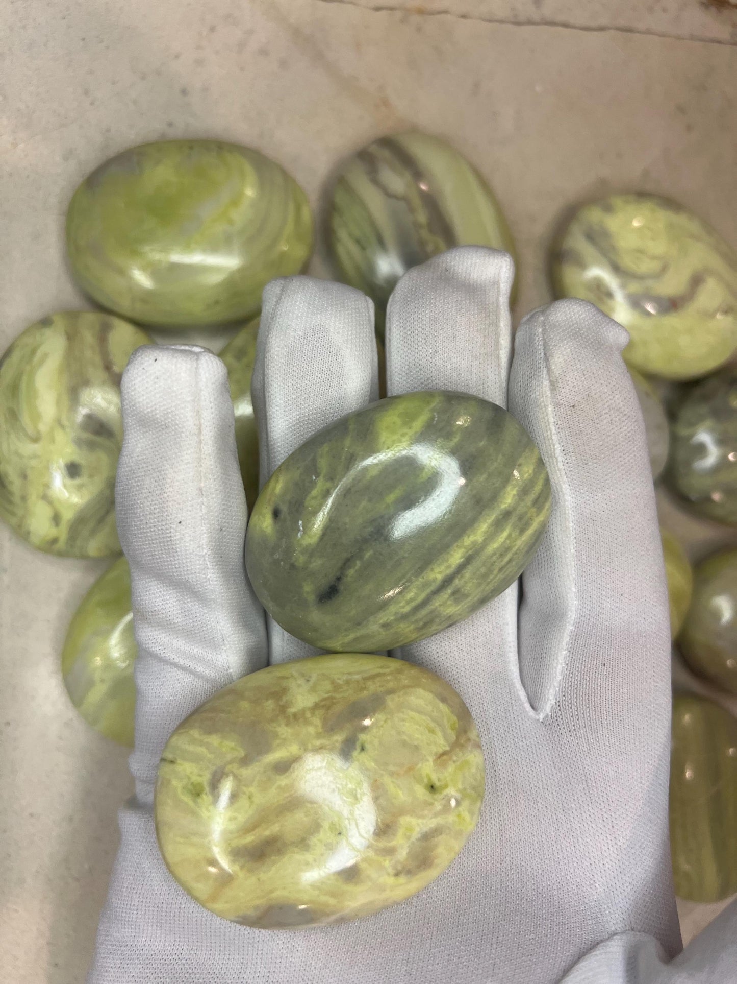 Indian Serpentine Natural Palm Stone Smooth Polished Carved Crystal for Distraction Home Decor Anxiety Worry Meditation Christmas Xmas Gift