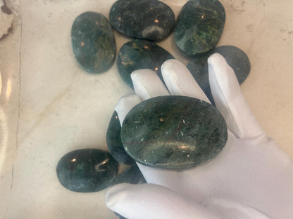 African Verdite Palm Stone: Carved Crystal for Stress Relief Home Decor Worry Pocket Stress Anxiety Palm Stone