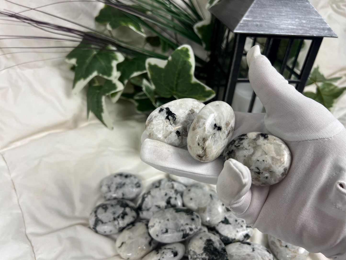 Canada White Labradorite Natural Palm Stone Smooth Polished Carved Crystal for Distraction Anxiety Worry Pocket Distraction Christmas Gift