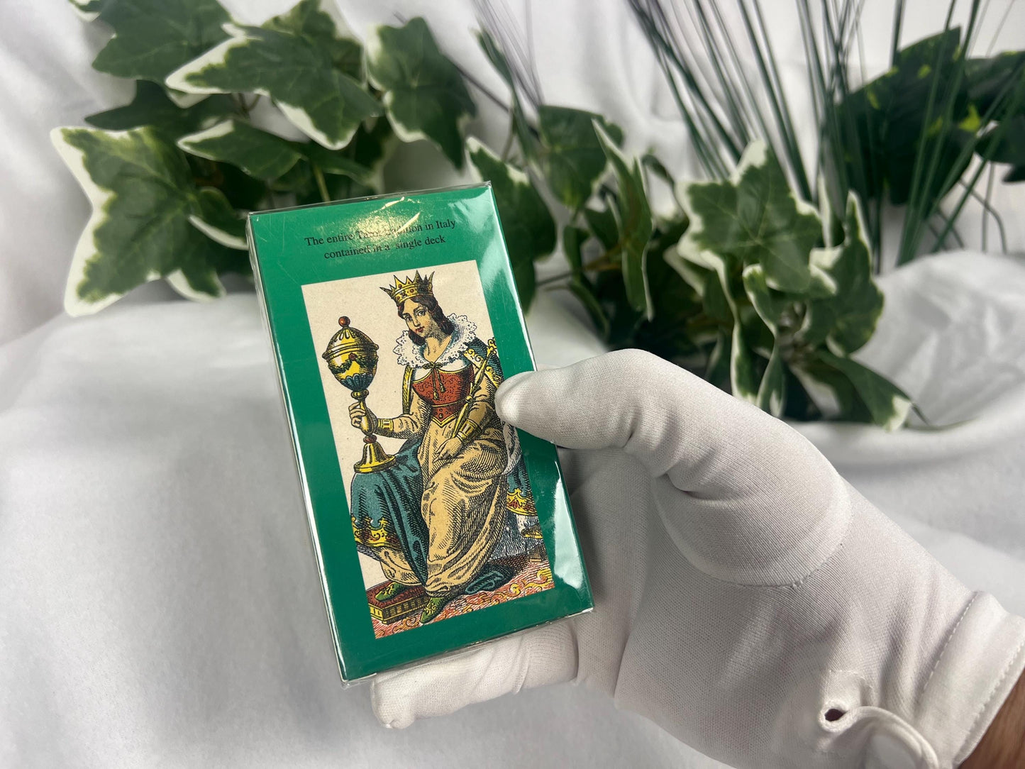 Ancient Italian Tarot Deck: Lo Scarabeo 78 Cards with Guidebook